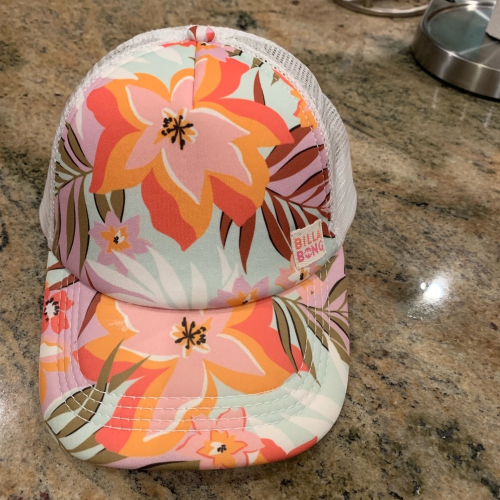 NWOT Billabong hat